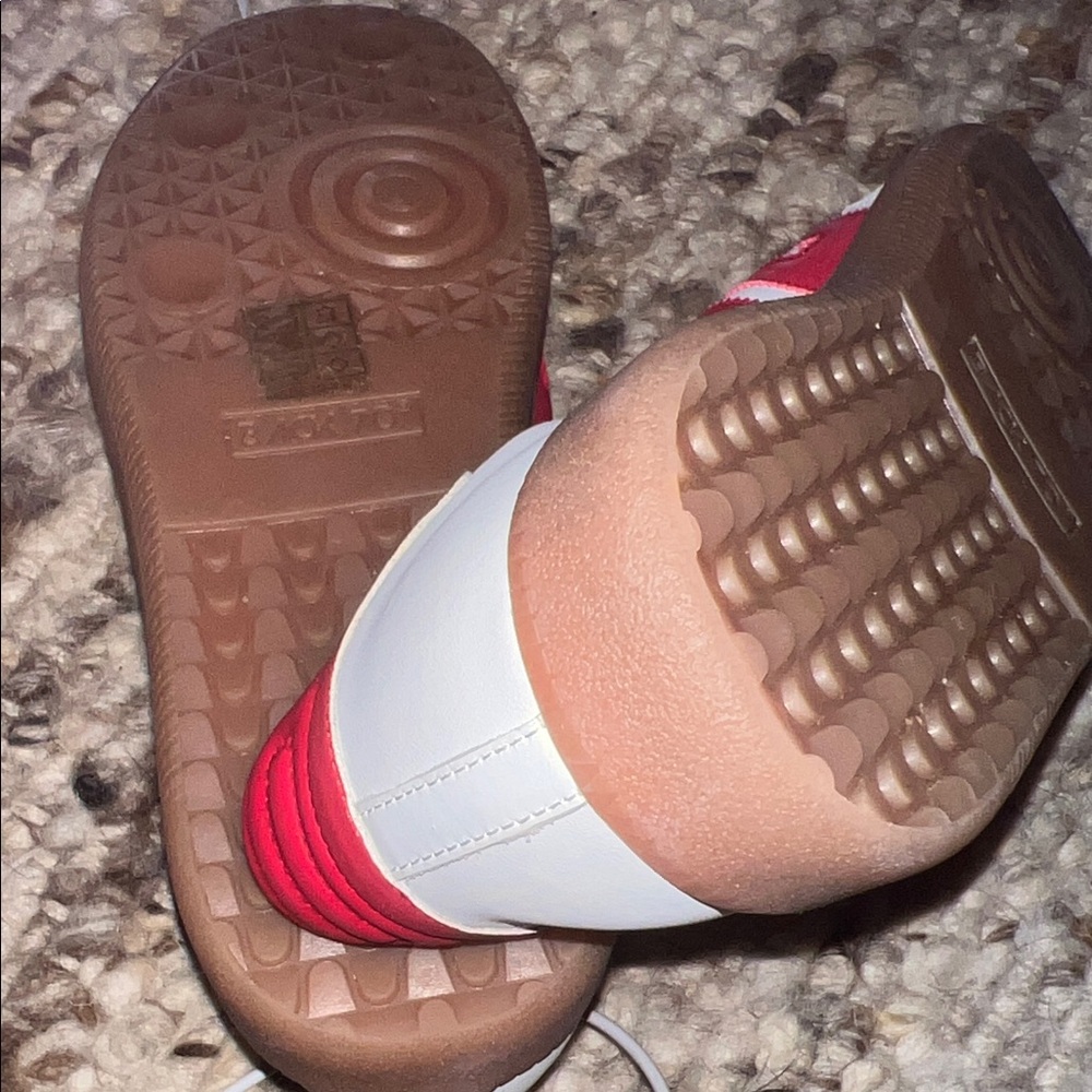 Back 70 White and Red Men's Sneakers (41) - Picture 8 of 10